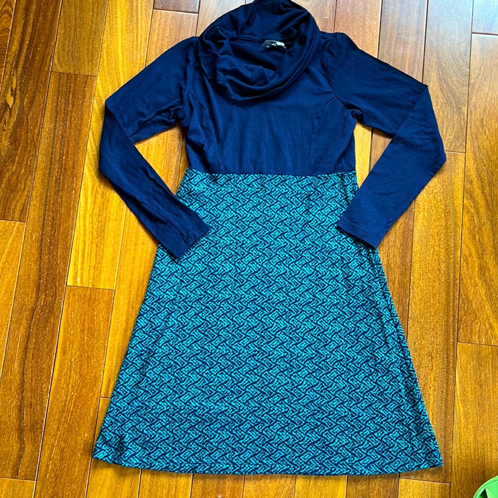 Ibex 100% Wool Merino Turtleneck Dress 💙